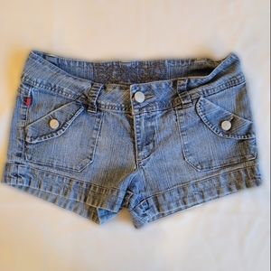 Bongo Vintage Low-waisted Jean Shorts | Size 7